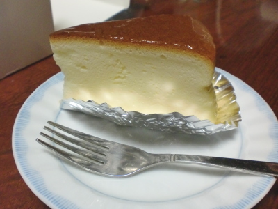 新谷菓子店のチーズケーキ